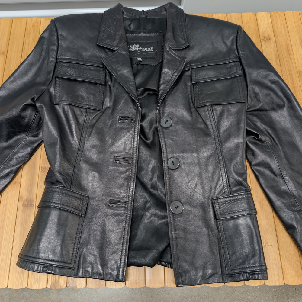 Elegant Black Leather Jacket for Women